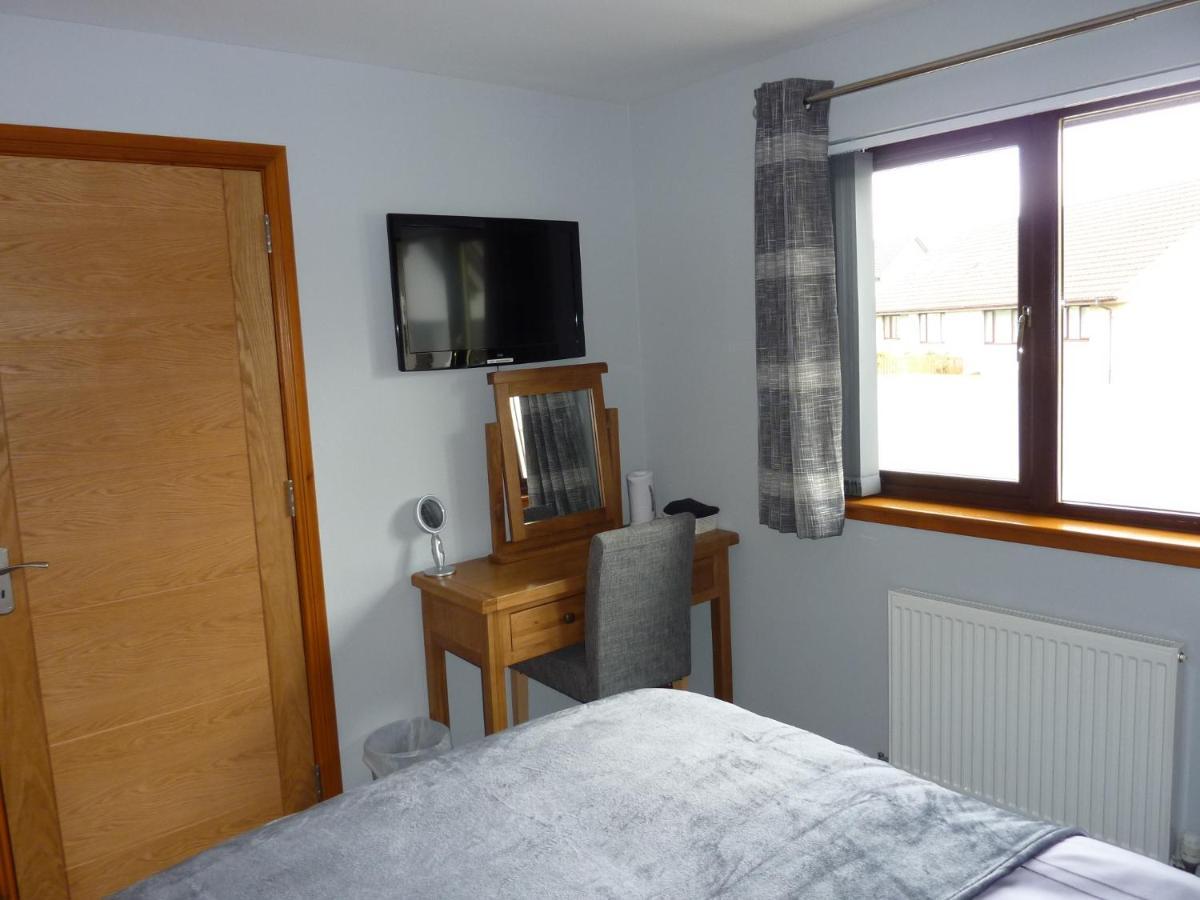 Inverness. Private Double Room With En Suite. Room Only. Kültér fotó
