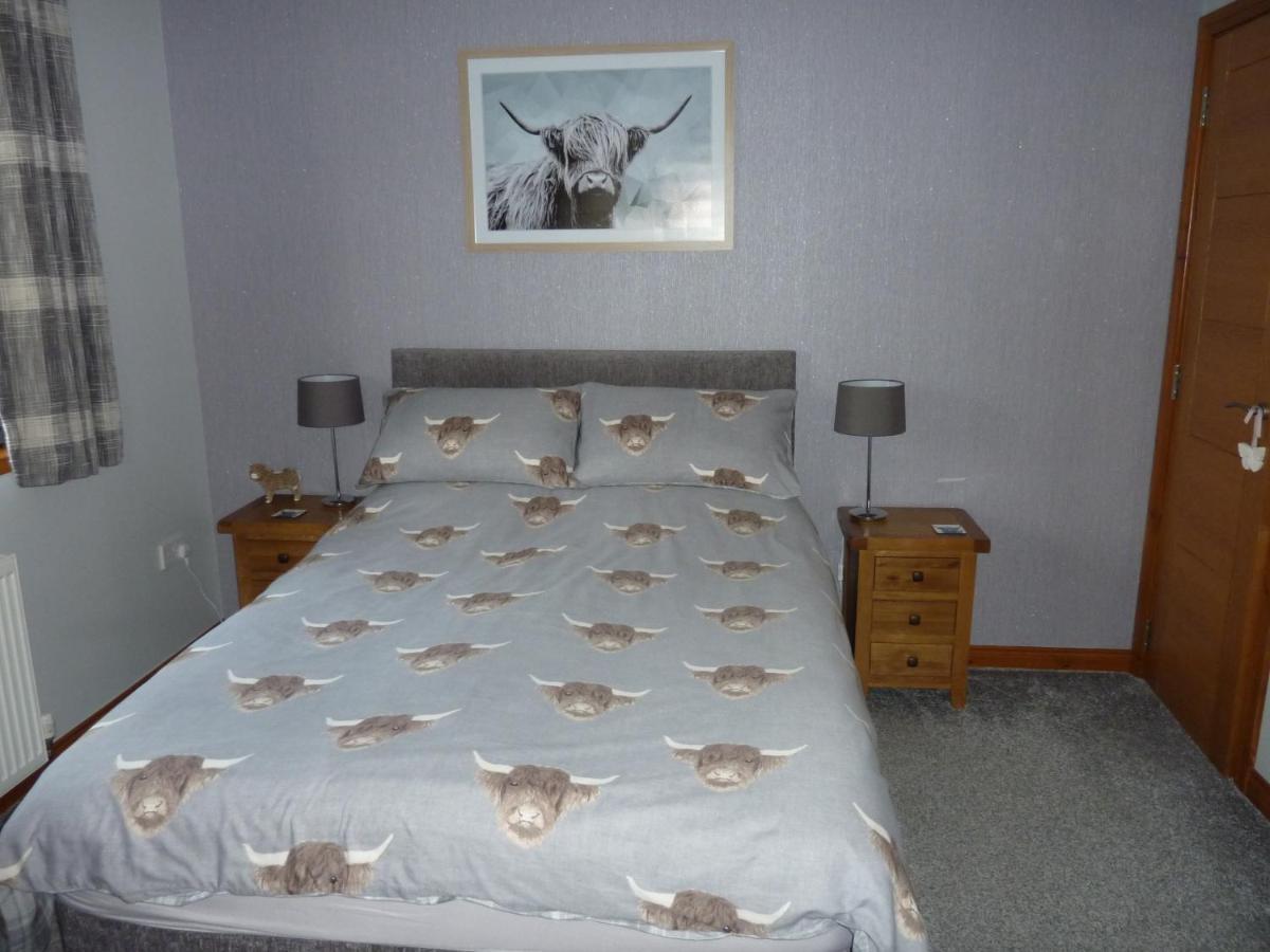 Inverness. Private Double Room With En Suite. Room Only. Kültér fotó